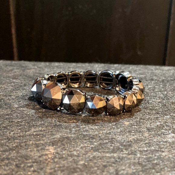 Vera Wang Bracelet - Picture 1 of 1